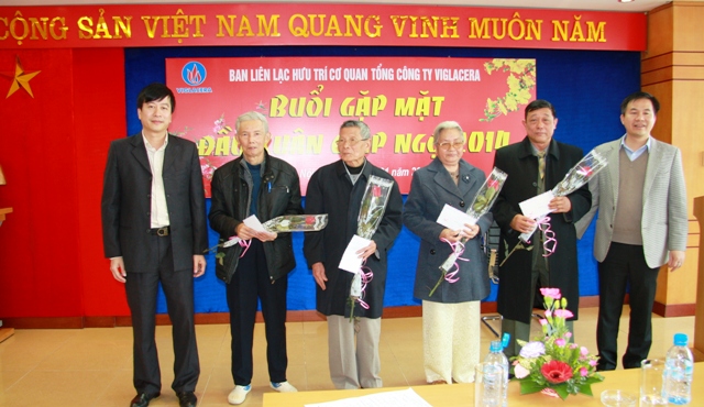 Gặp mặt cán bộ Hưu trí cơ quan Tổng công ty Viglacera Xuân Giáp Ngọ 2014